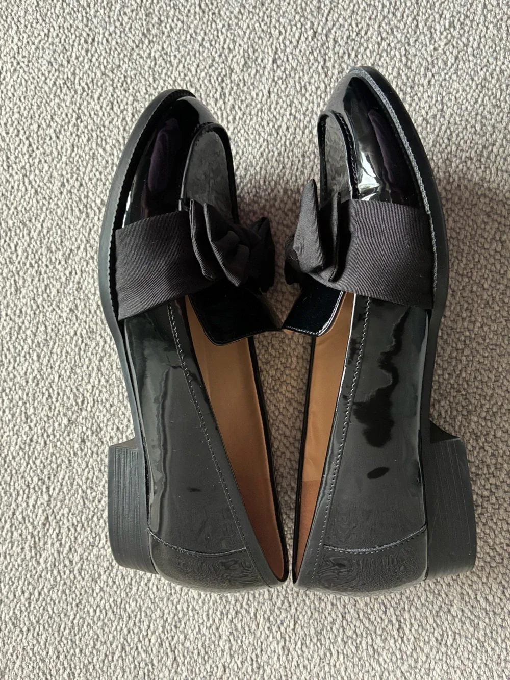 Bandolino BNLINDI03 Black Patent Bow Loafers Women's Size 9M Slip On Dress Shoes